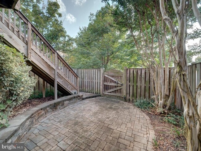 Building Photo - 4643 Deerwatch Dr