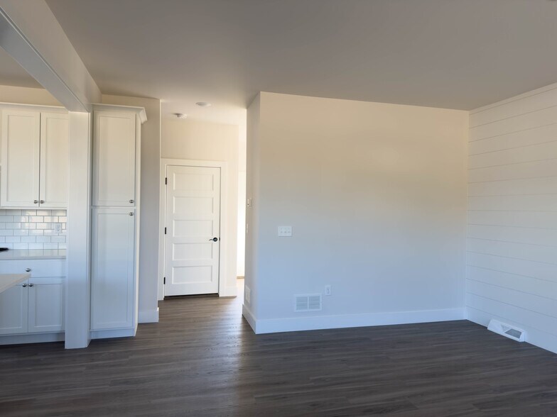Building Photo - 218 Ringneck Cir