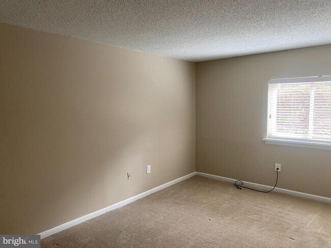 Building Photo - 11723 Karbon Hill Ct