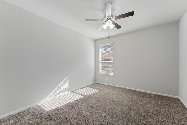 Building Photo - 12043 Talmadge Reach Dr