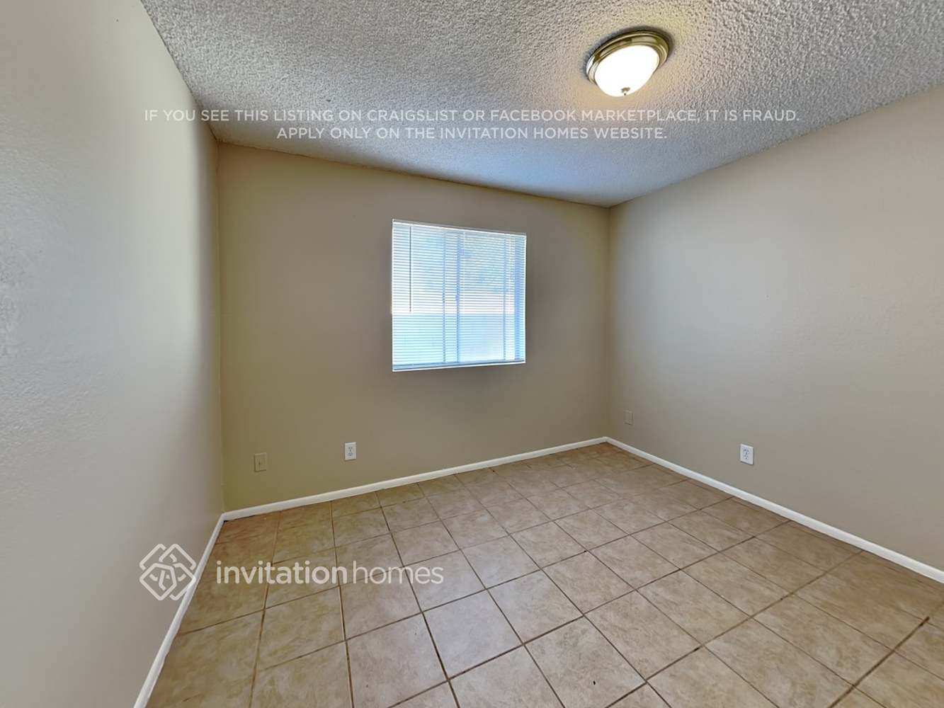 Building Photo - 9018 W Sells Dr