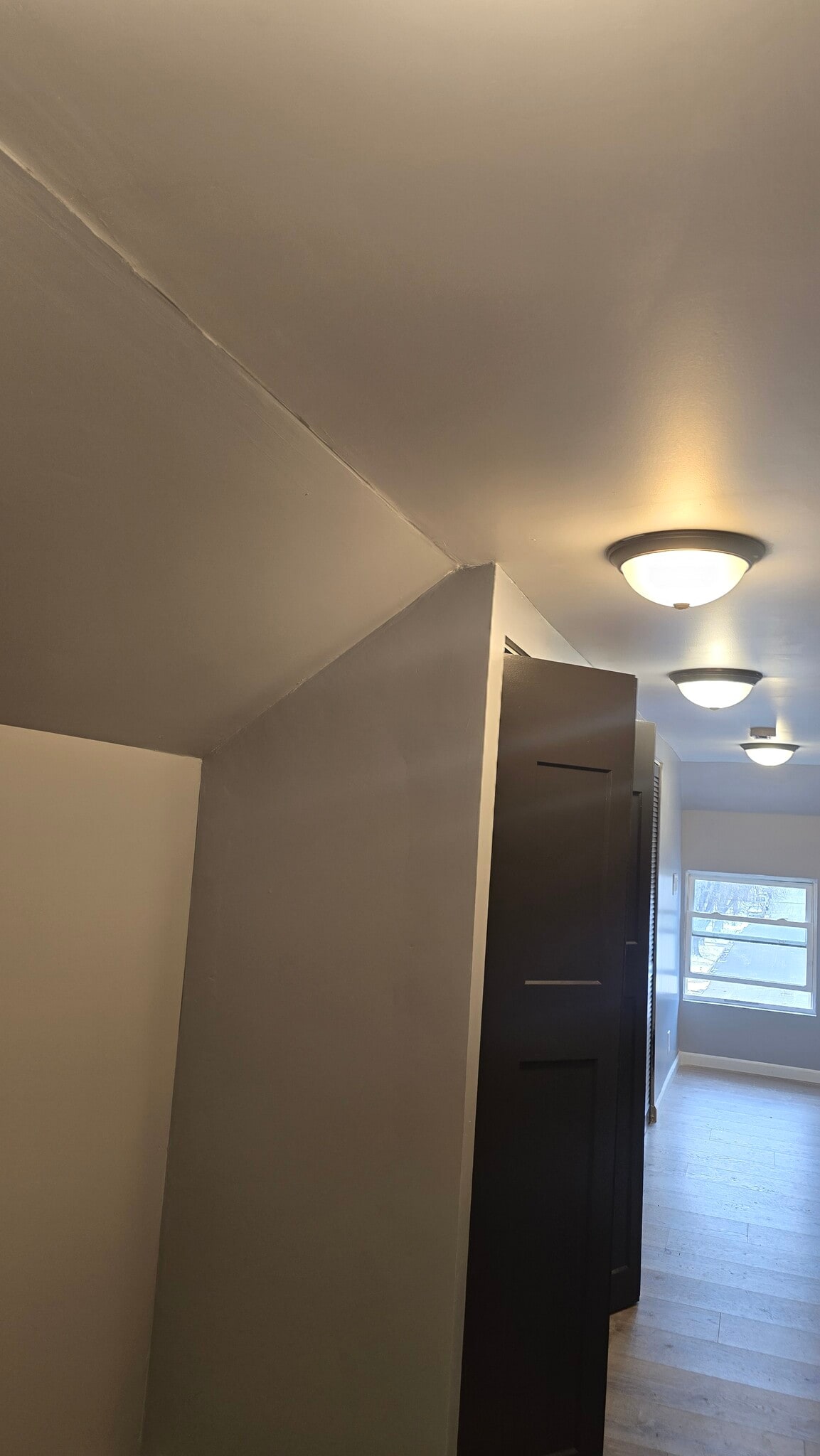 Building Photo - 1550 Richard Gordon Hatcher Blvd