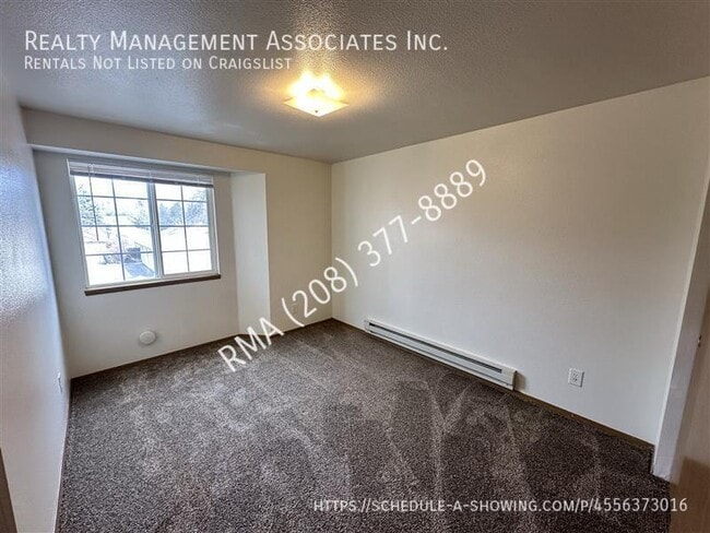 Building Photo - 4835 W Sheila Ln