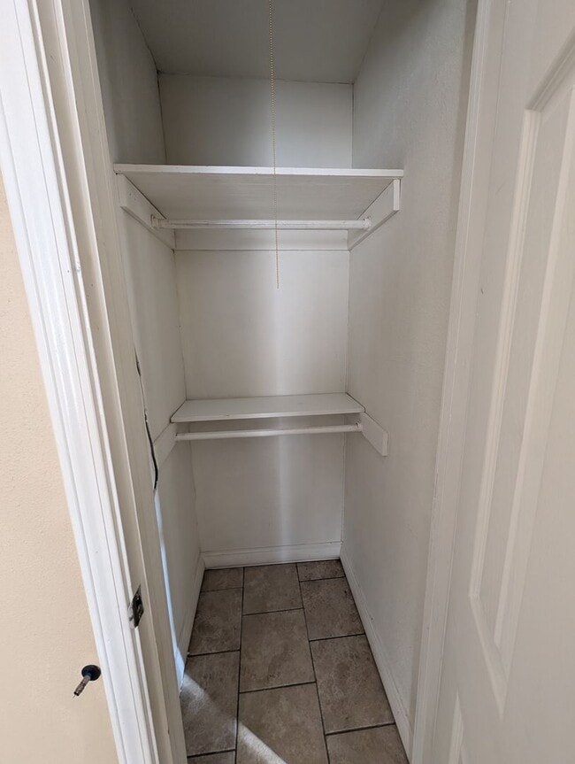 Building Photo - 3 Bedroom House in Pryor