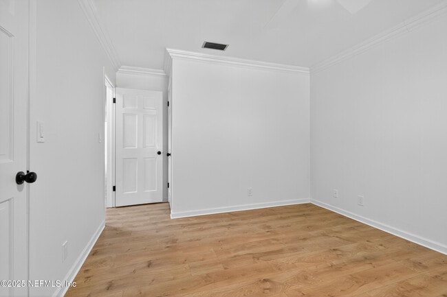 Building Photo - 6201 Grayling Dr