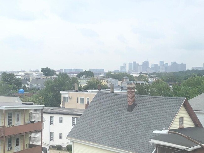 Building Photo - 240 Leyden St