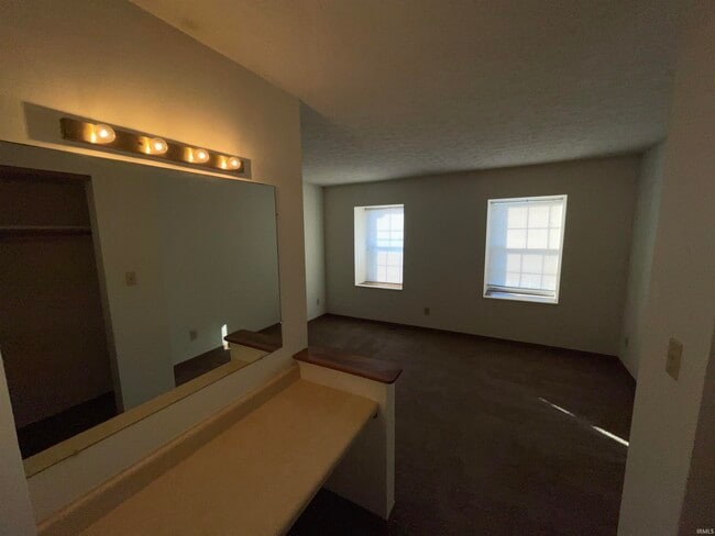 Building Photo - 2309 S Burberry Ln