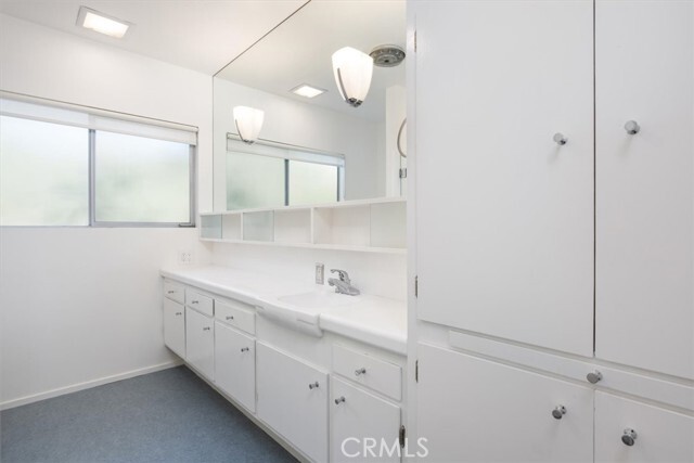 Building Photo - 3946 Alta Mesa Dr