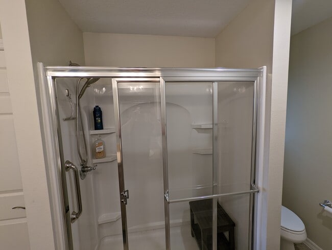 Master Bath - 3156 Brine Way