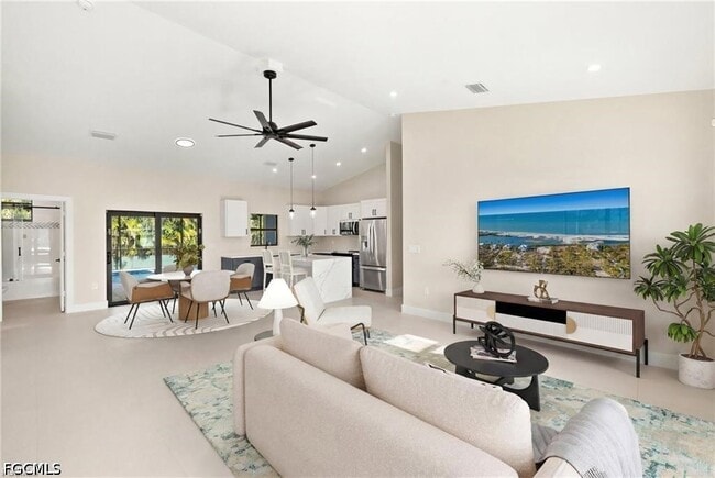 Building Photo - 1008 NW 36th Pl