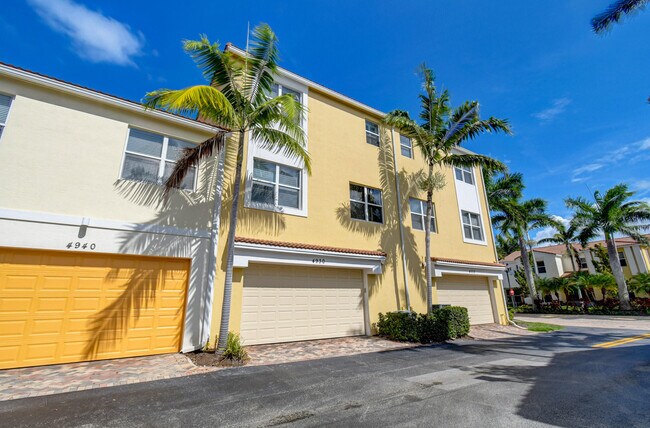 Building Photo - 4930 NW 15th Ave