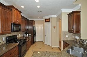 Building Photo - 14107 Spring Mountain Ln