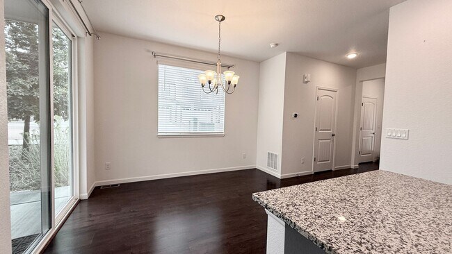 Building Photo - Stunning 3 Bedroom Townhome in Monument