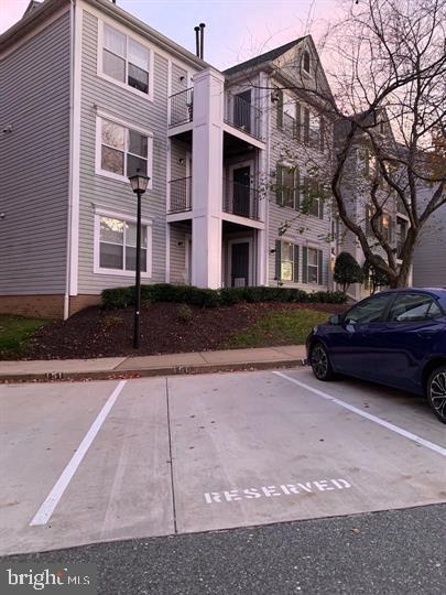 Building Photo - 10010 Vanderbilt Cir