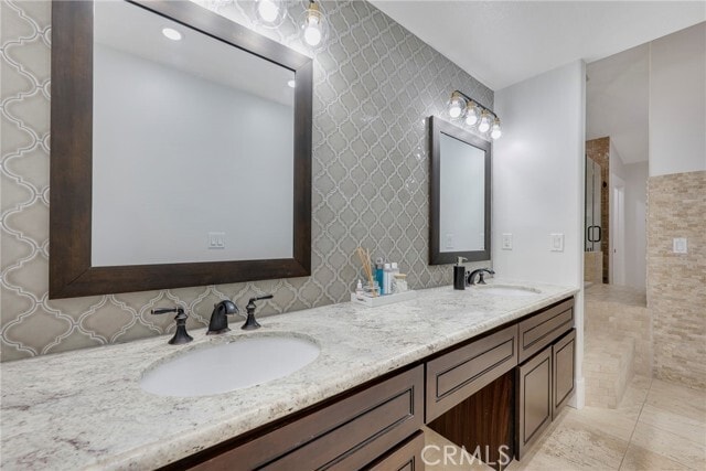 Building Photo - 28410 Brush Canyon Dr
