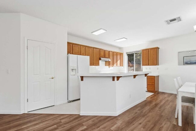 Building Photo - 3622 Arroyo Ave