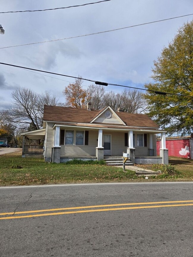 Building Photo - 1401 Old Norlina Rd