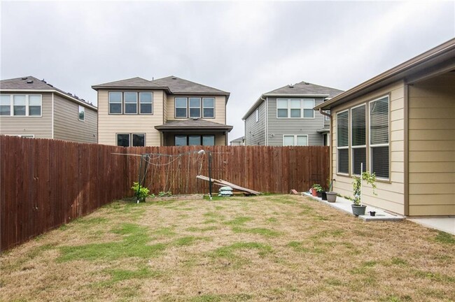 Building Photo - 16009 Hawthorne Heights Trail