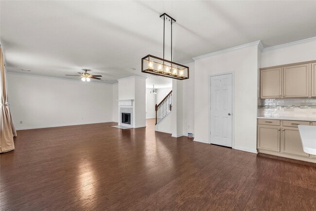 Building Photo - 542 Cedar Branch Dr