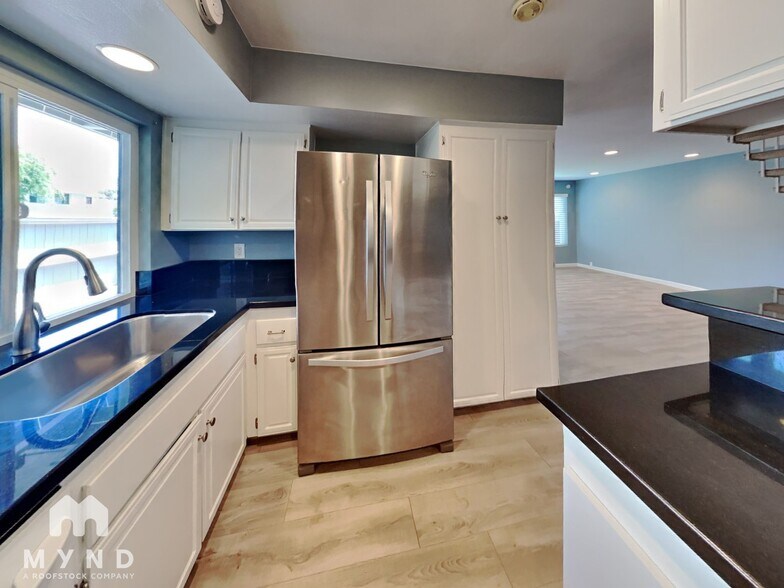 Building Photo - 7732 Camino Noguera