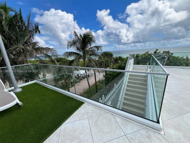 Building Photo - 7135 Collins Ave