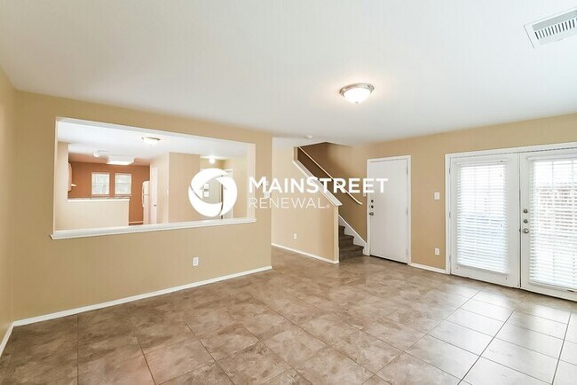 Building Photo - 3 Bedroom Pet-Friendly Home in San Antonio, TX with Main Street Renewal
