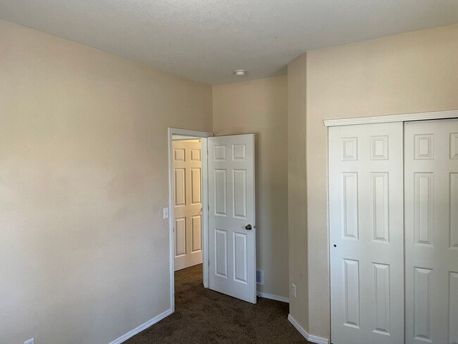 Building Photo - Adorable 3 Bedroom Home in Woodland Park