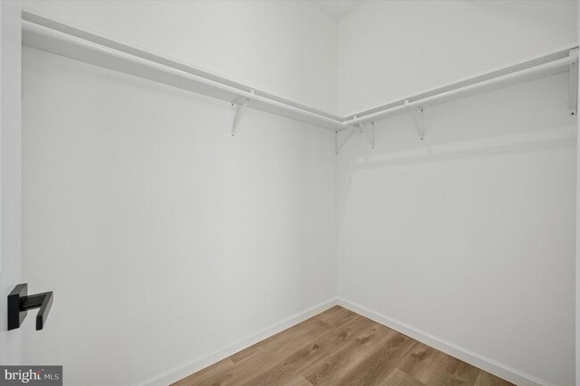 Building Photo - 105 N 63rd St