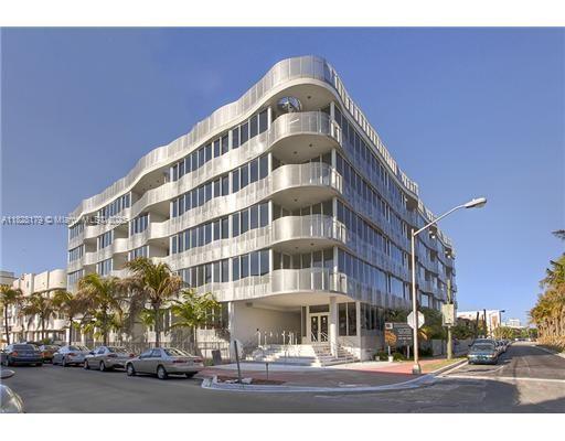 Building Photo - 2100 Park Ave