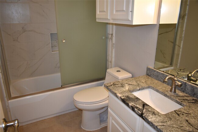 Building Photo - 5302 Fairwick Ct