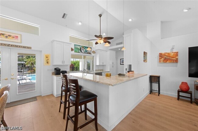Building Photo - 170 SW 52nd St