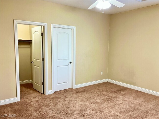 Building Photo - 5787 Mesa Mountain Dr