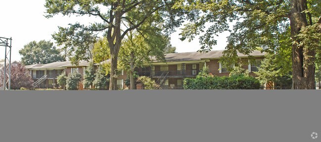 Building Photo - 11-15 E Parkway S