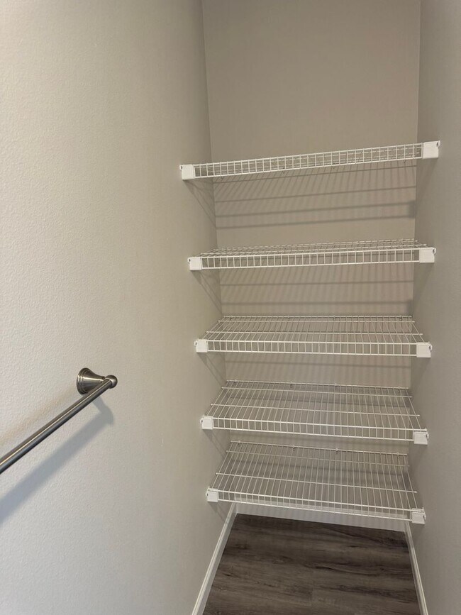 Building Photo - New 4 Bed / 2.5 Bath Duplex! $500 Amazon Gift Card! First 1.5 Month's Rent Is Free!