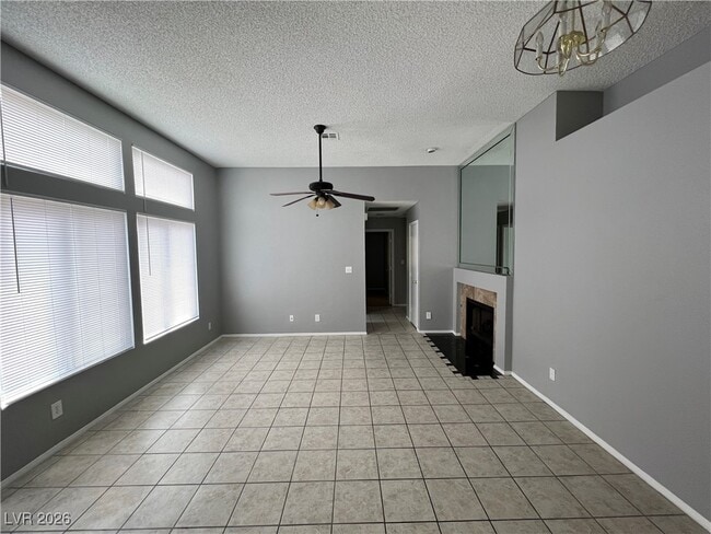 Building Photo - 1718 Comstock Dr