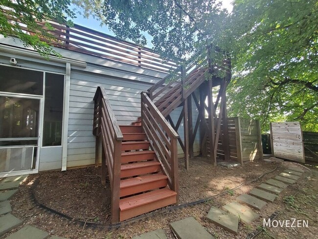 Building Photo - 1121 N Alexander St