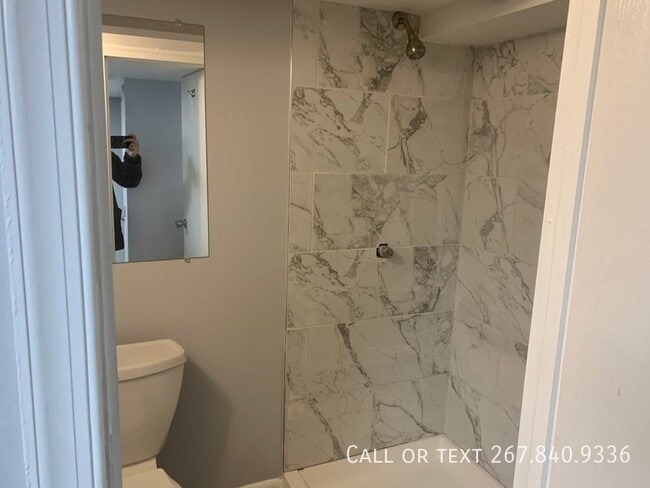 Building Photo - 18 Armor Ct