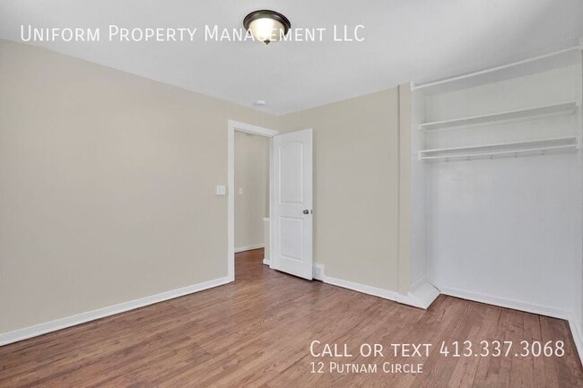 Building Photo - 12 Putnam Cir