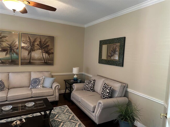 Building Photo - 11507 Aucuba Ln