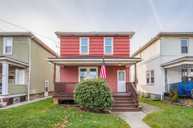 Building Photo - Stunning 3 bedroom home in Ambridge available August 1!