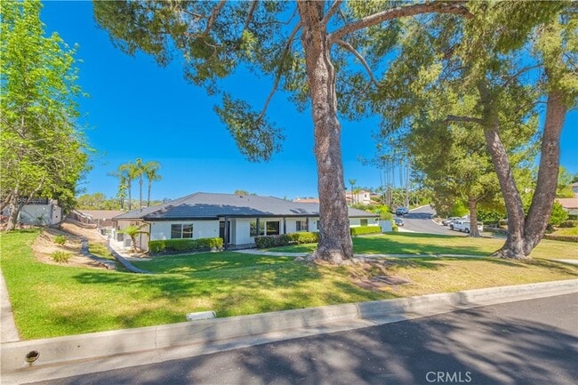 Building Photo - 9109 La Alba Dr