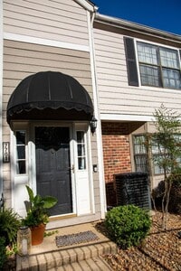 Building Photo - 7761 Falcon Rest Cir