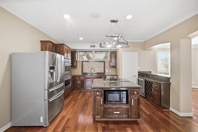 Building Photo - 1316 Cleburne St