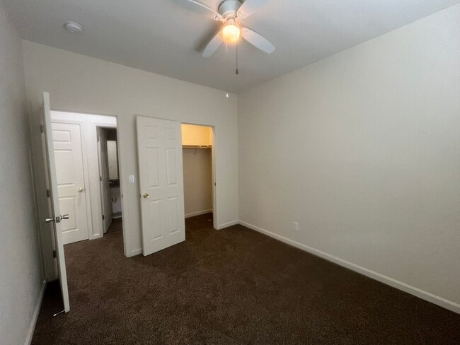 Building Photo - Beautiful 3 Bed, 2 Bath Home with 2-Car Garage in Desirable Sparks Neighborhood