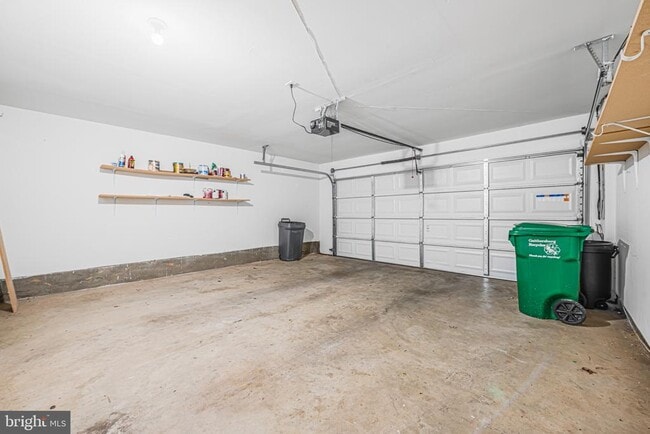 Building Photo - 631 Gatestone St