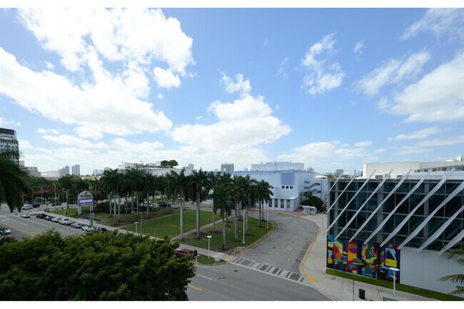 Building Photo - 1775 Washington Ave