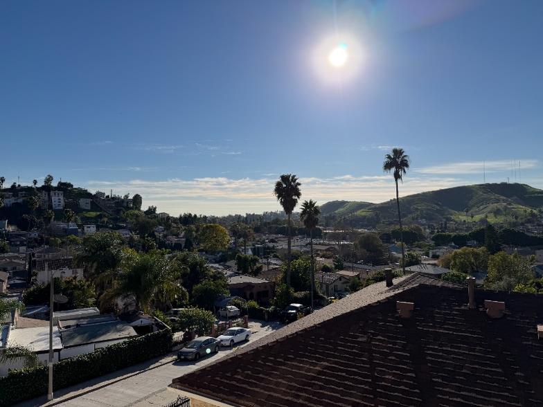 Building Photo - 4953 Barstow St