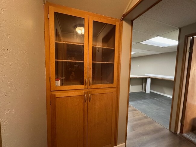 Building Photo - Spacious Northside 4-Bed, 2-Bath Ranch with Hardwood Floors