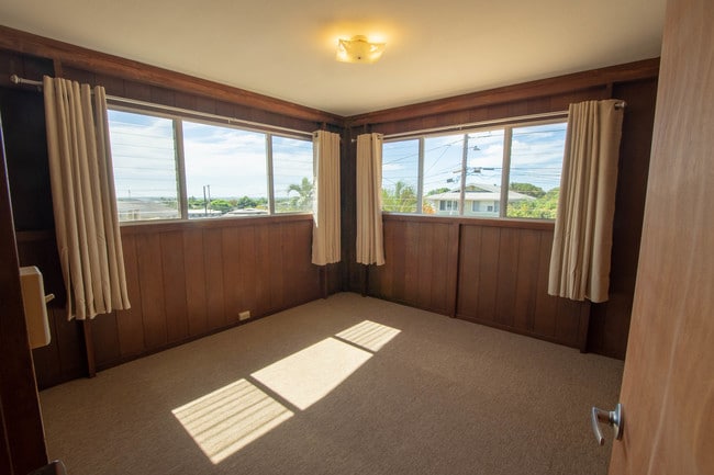 Bedroom 2 - 94-872 Lumiholoi St