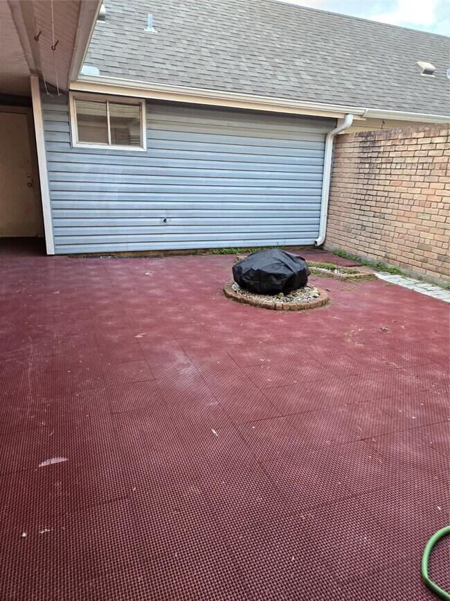 Building Photo - 1517 Ramada Dr